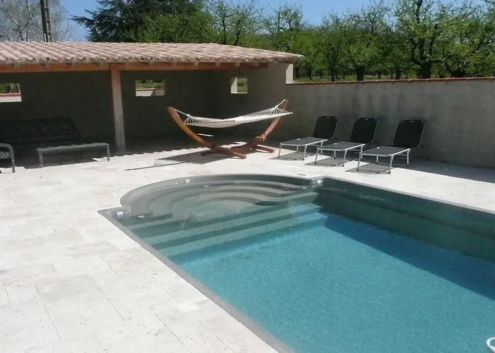 De Beausoleil Bed & Breakfast La Romieu