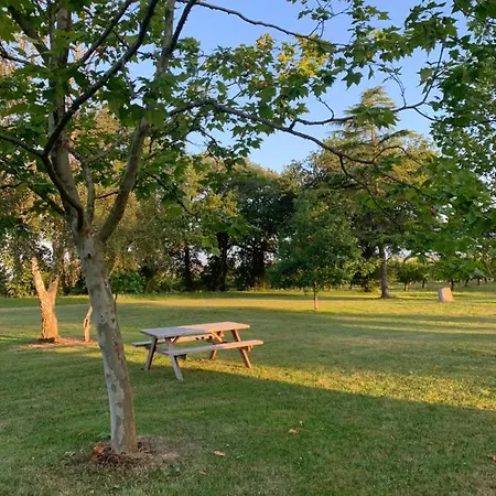 فندق مبيت وإفطار De Beausoleil La Romieu