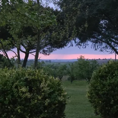 فندق مبيت وإفطار De Beausoleil La Romieu